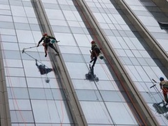 專業蘭州外墻高空作業清洗 為您的建筑物保駕護航